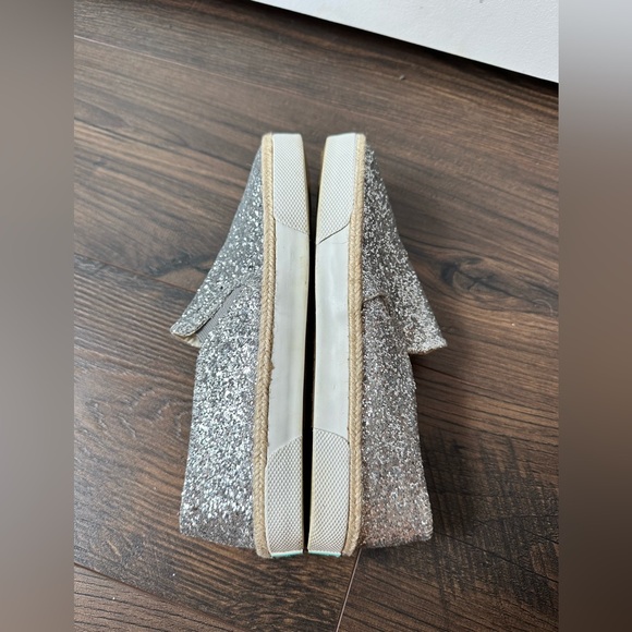 Jack Rogers Women’s Tucker Silver Sparkle Slip On Espadrille Sneakers (Size 7) - Picture 6 of 10